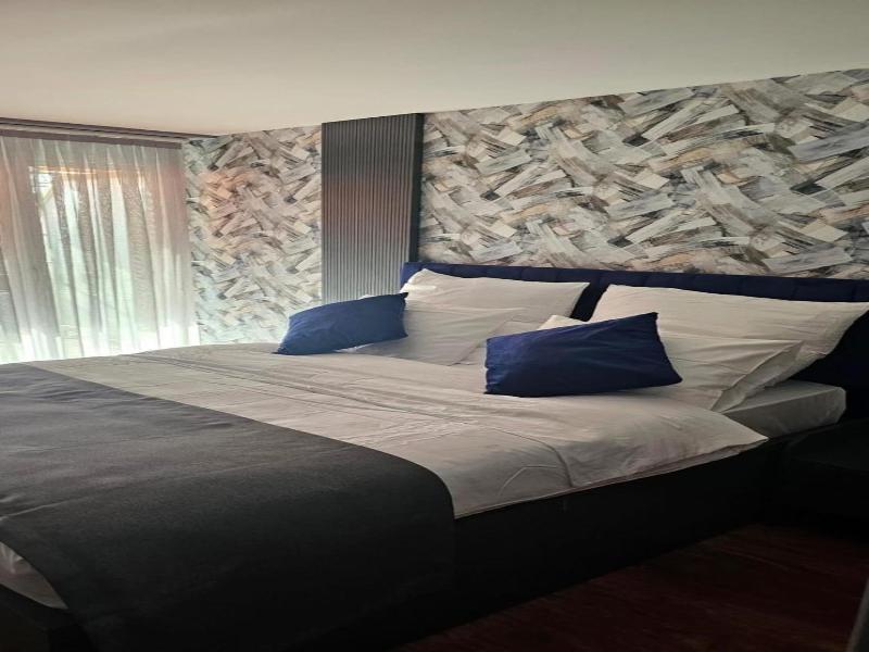 Hotel Check Inn Sumak image