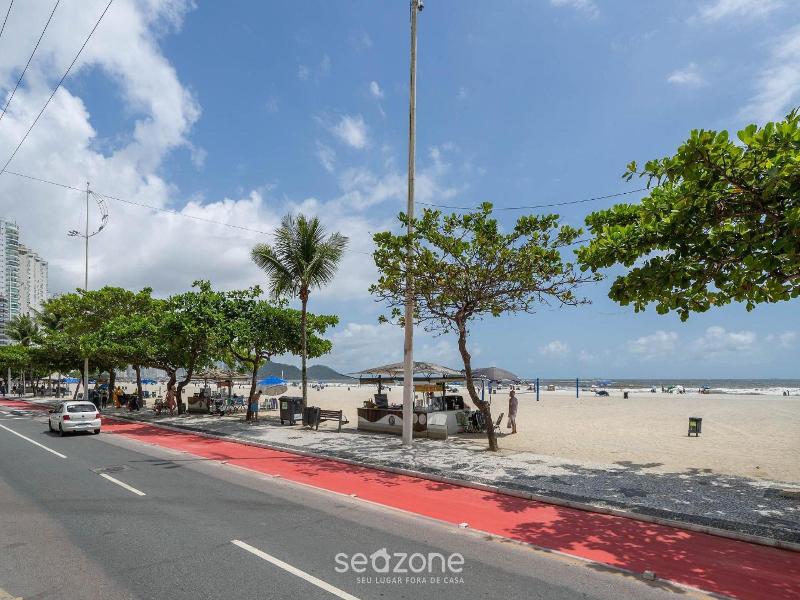 Apto 110m Praia 3q Próx Atrações Em Bc Drb0205