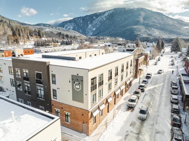Basecamp Suites Revelstoke image