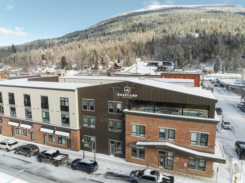 Basecamp Suites Revelstoke image