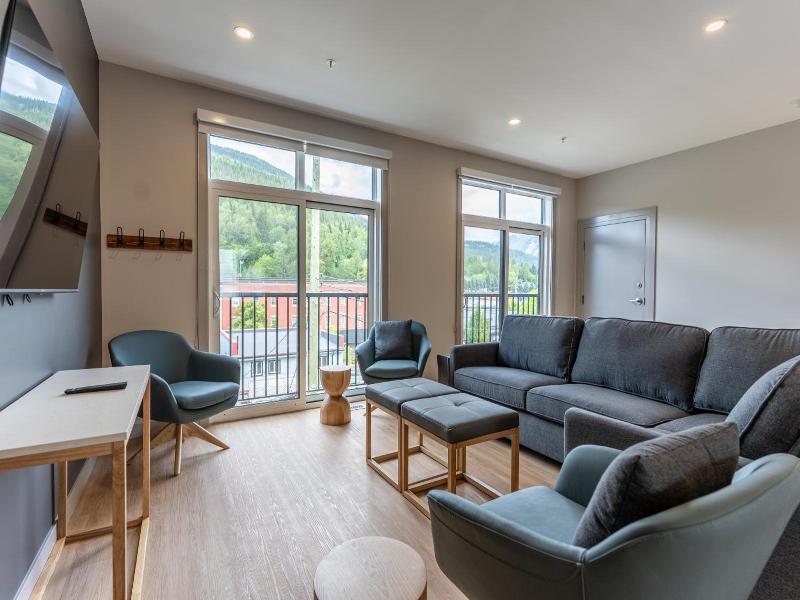 Basecamp Suites Revelstoke image