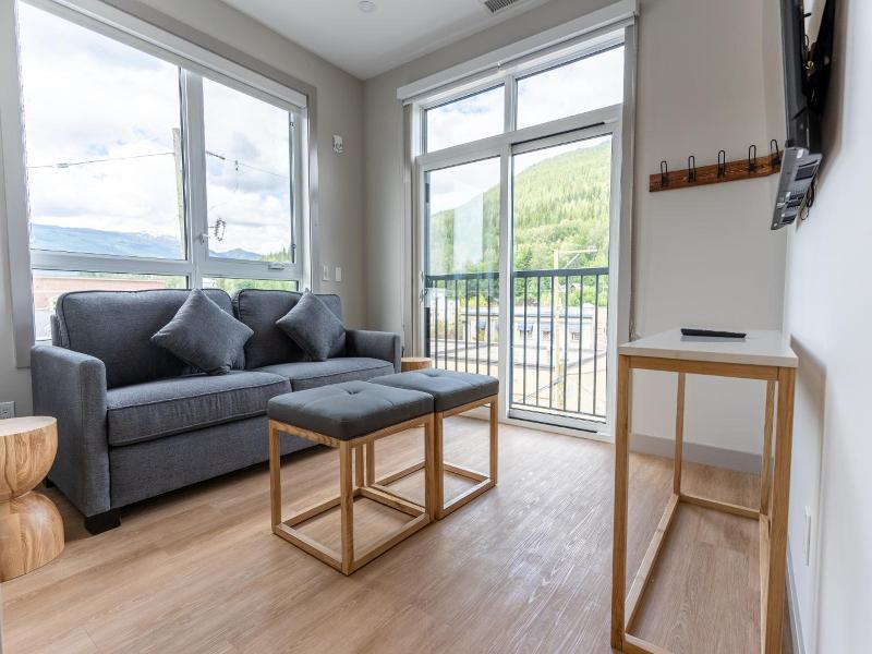 Basecamp Suites Revelstoke image