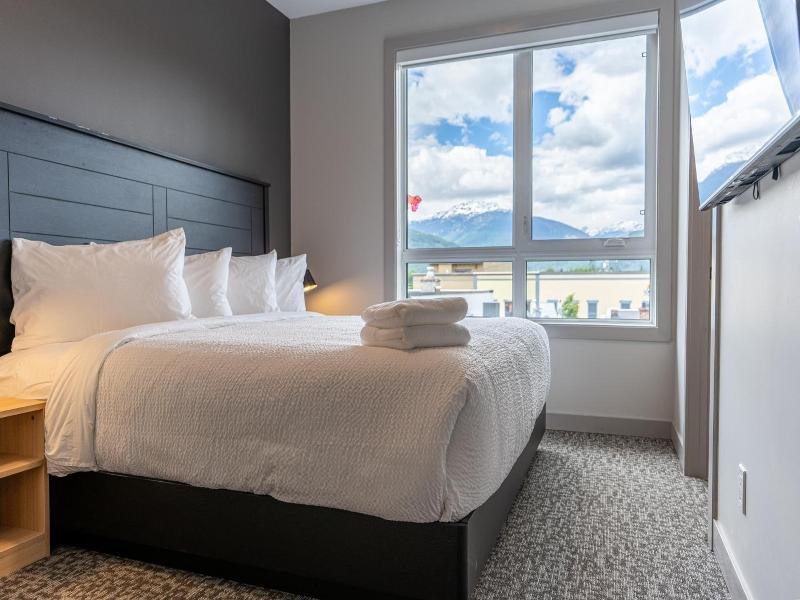 Basecamp Suites Revelstoke image