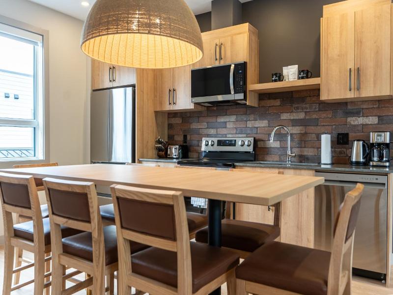 Basecamp Suites Revelstoke image