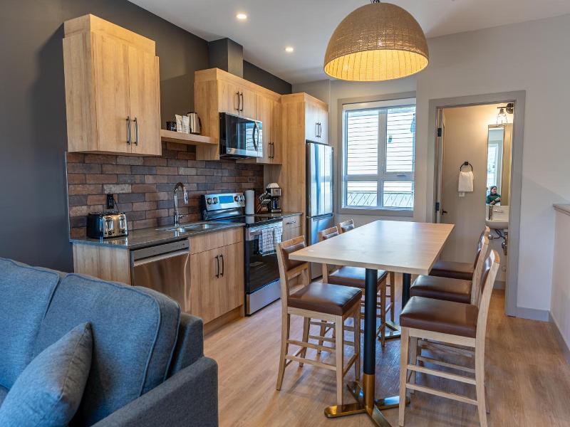 Basecamp Suites Revelstoke image