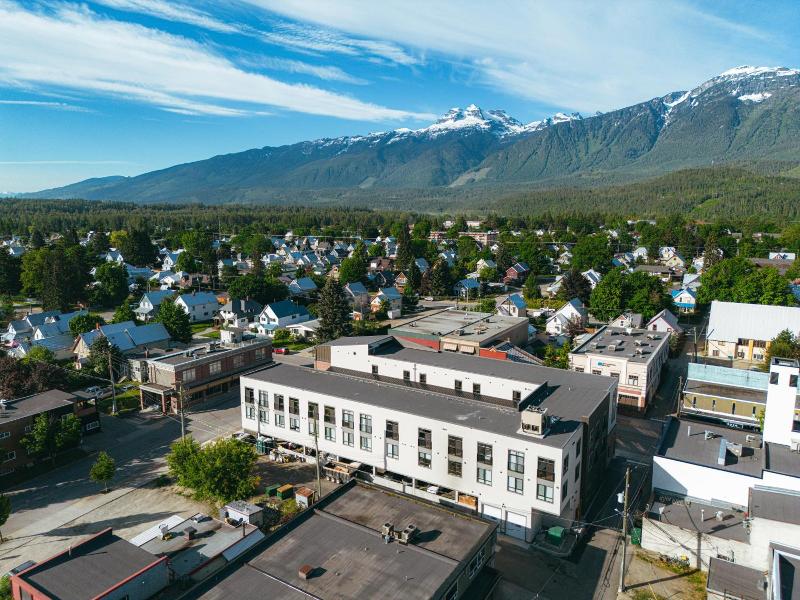 Basecamp Suites Revelstoke image