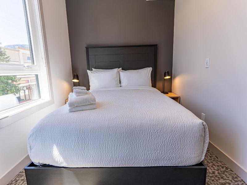 Basecamp Suites Revelstoke image