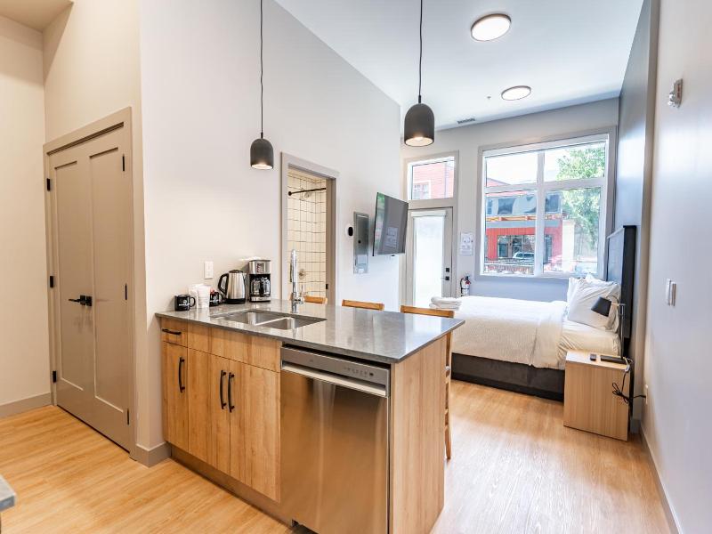Basecamp Suites Revelstoke image