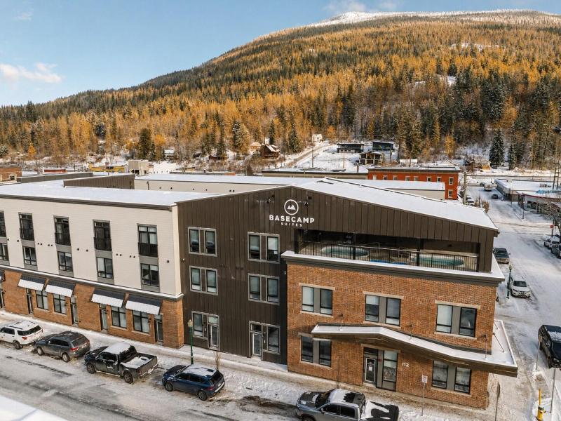 Basecamp Suites Revelstoke image
