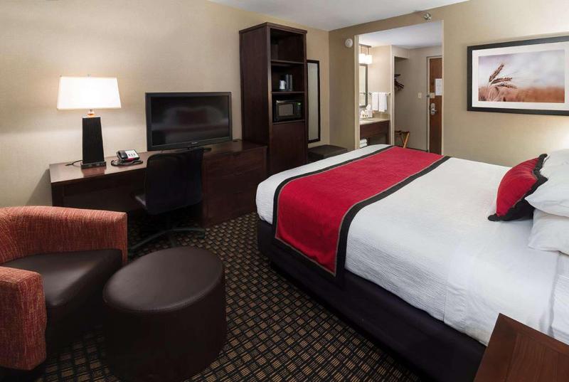Best Western Plus Ramkota Hotel image