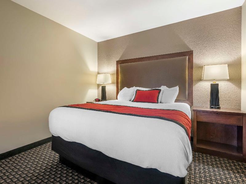Best Western Plus Ramkota Hotel image