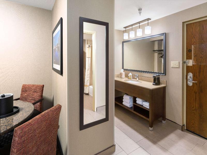 Best Western Plus Ramkota Hotel image