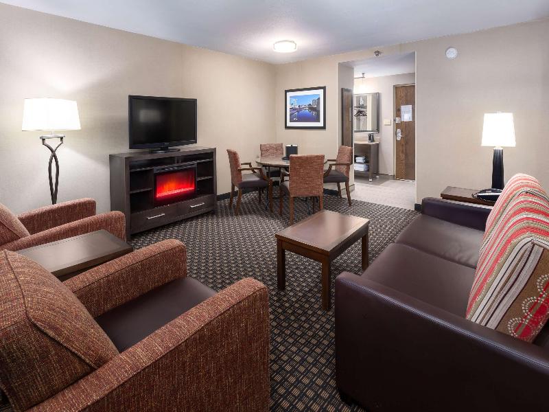 Best Western Plus Ramkota Hotel image