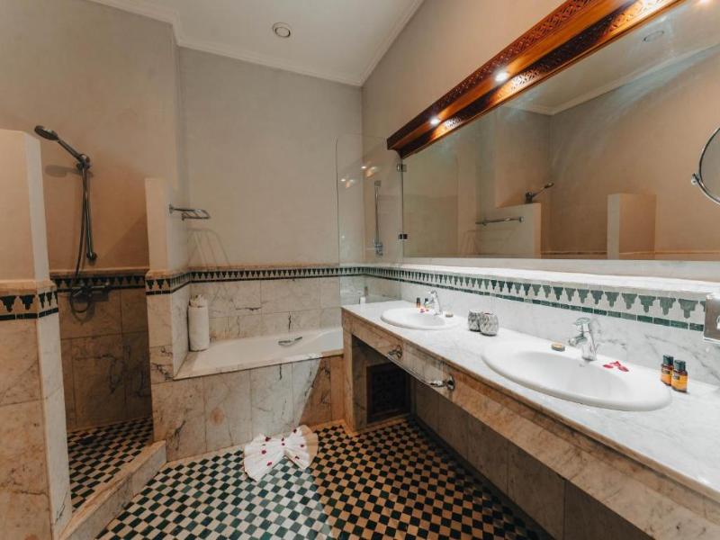 Palais Jena Hotel & Spa image