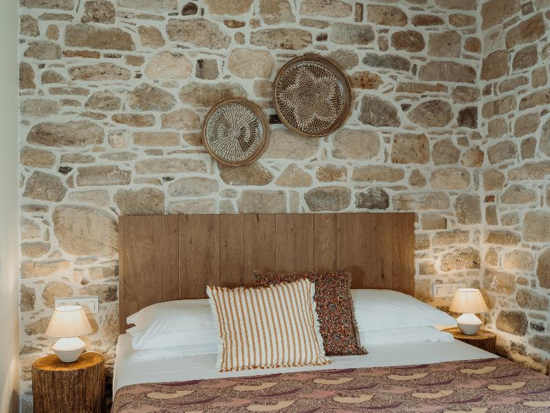 St.ten Stone Built Village image