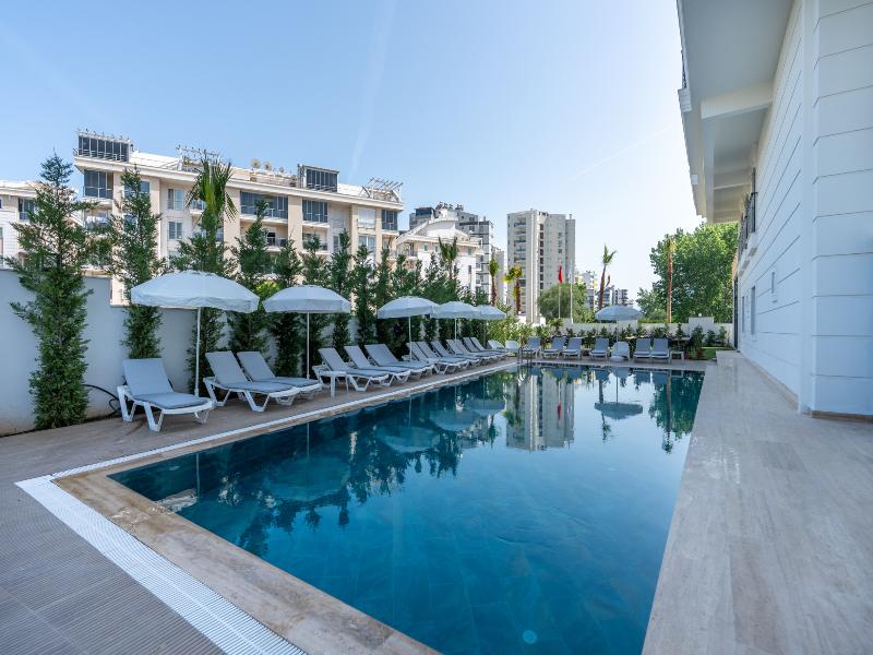 Day Li̇ghts Apart Otel — view