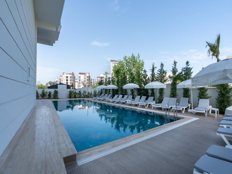 Day Li̇ghts Apart Otel image