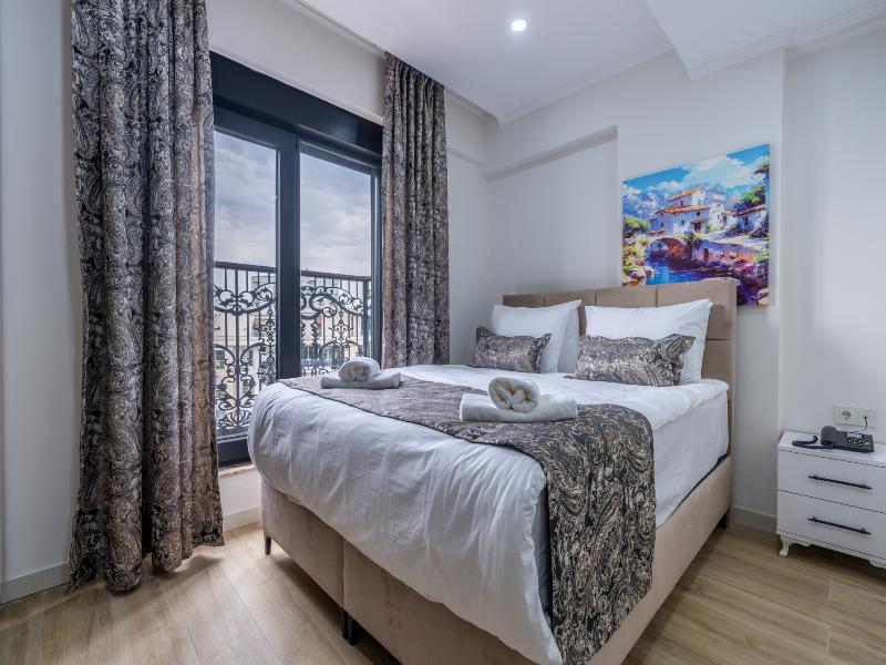 Day Li̇ghts Apart Otel image