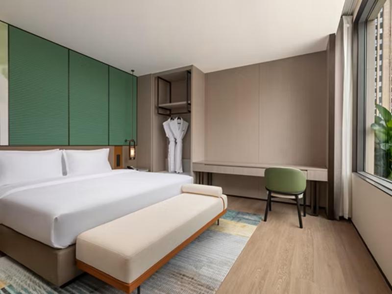 Holiday Inn Mile by IHG image