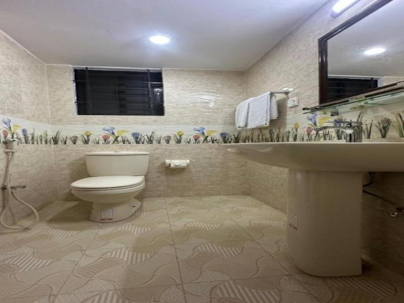 Royal Regent Suites image