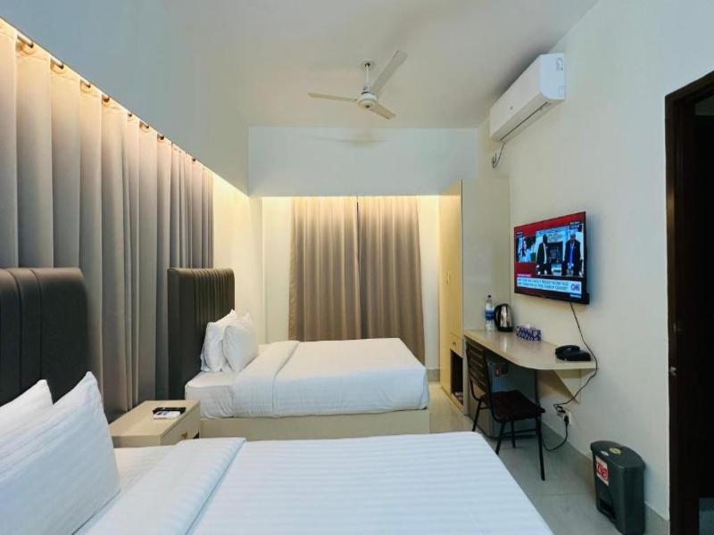Royal Regent Suites image