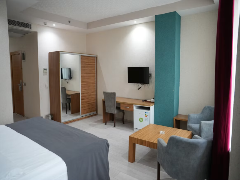 Mira Blue Hotel image
