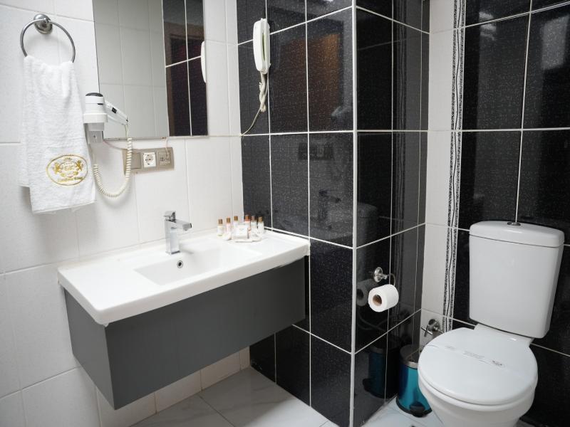 Mira Blue Hotel image