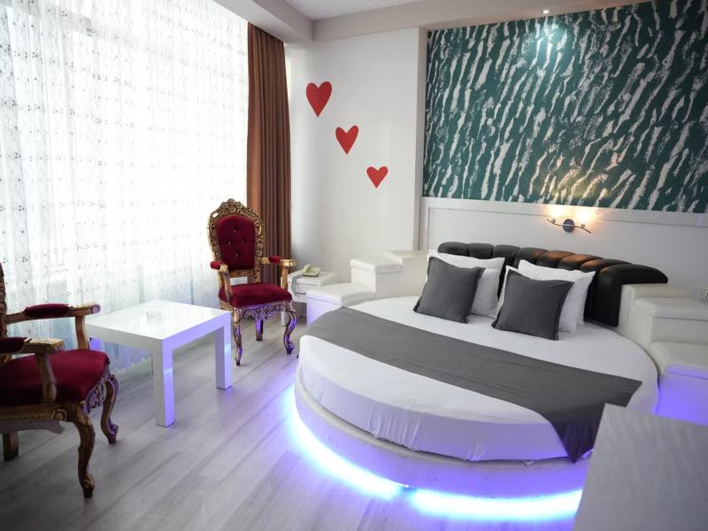 Mira Blue Hotel image