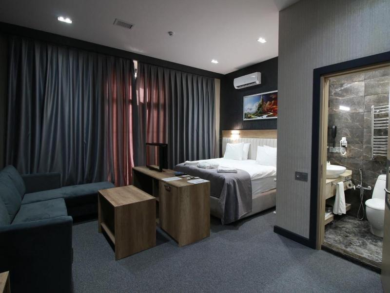 Home Suites Baku Halal Hotel image