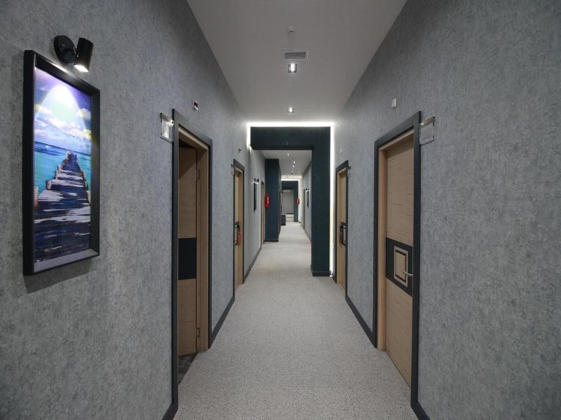 Home Suites Baku Halal Hotel image