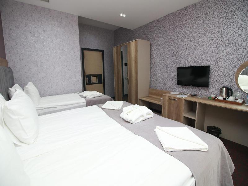 Home Suites Baku Halal Hotel image