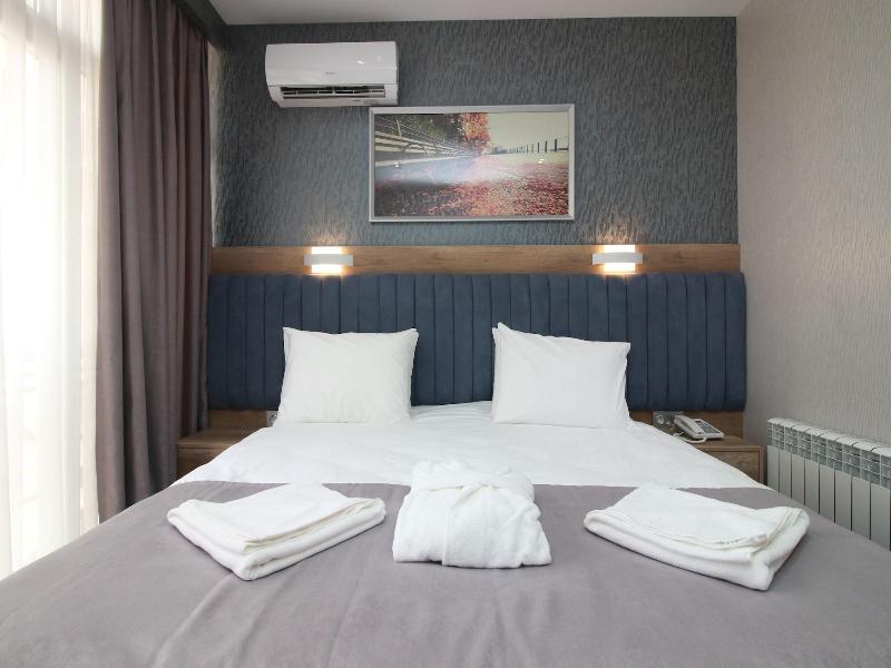Home Suites Baku Halal Hotel image