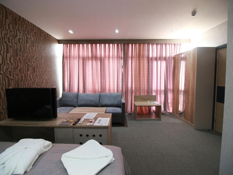 Home Suites Baku Halal Hotel image