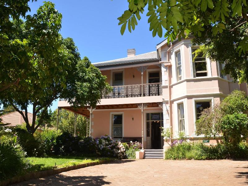 Medindi Manor image