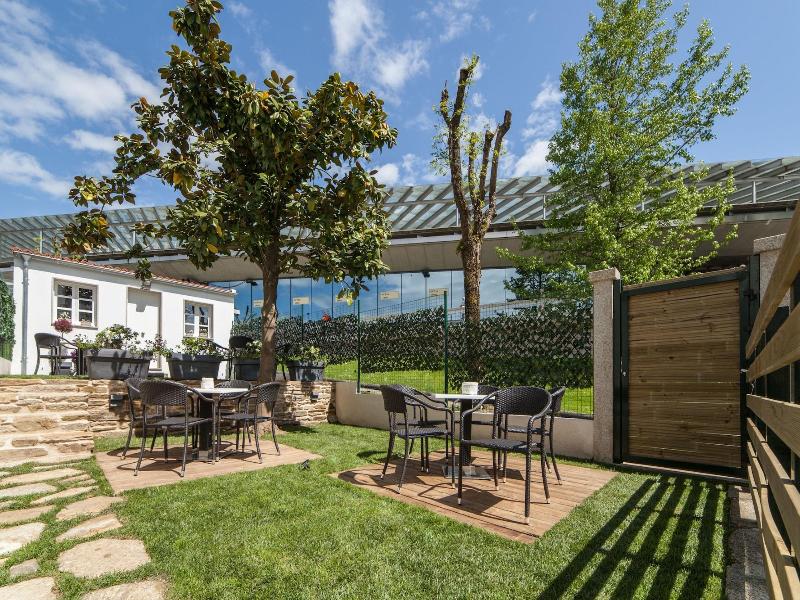 Apartahotel Nova Compostela image
