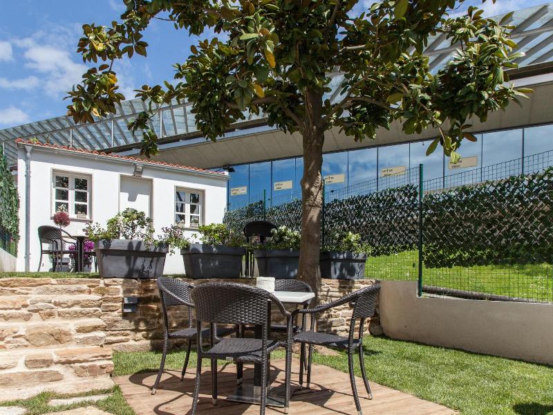 Apartahotel Nova Compostela image