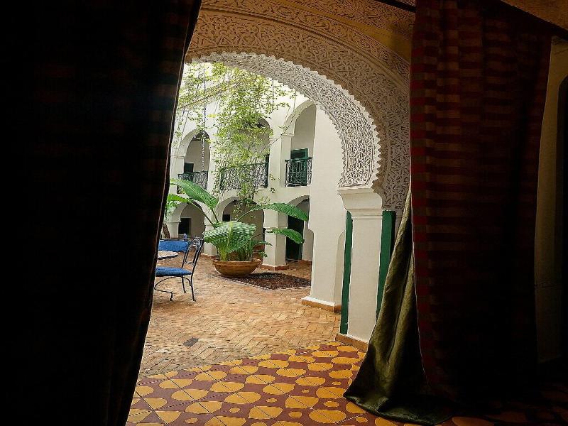 Riad Le Dromadaire Bleu By Weekome image