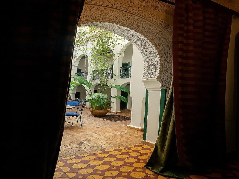 Riad Le Dromadaire Bleu By Weekome image