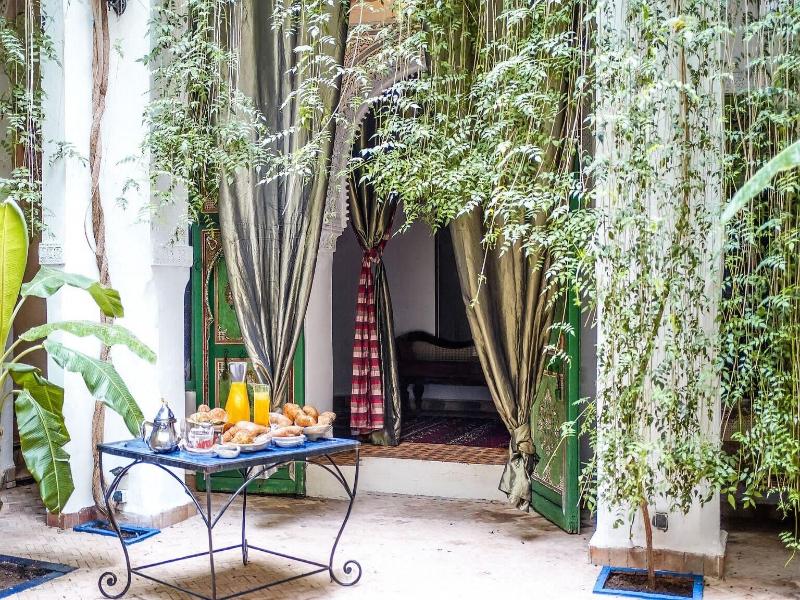 Riad Le Dromadaire Bleu By Weekome image