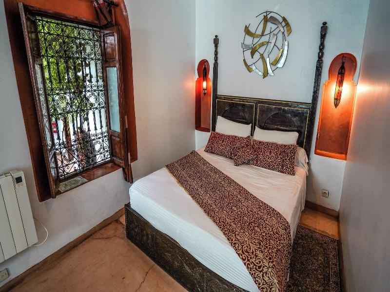 Riad Le Dromadaire Bleu By Weekome image