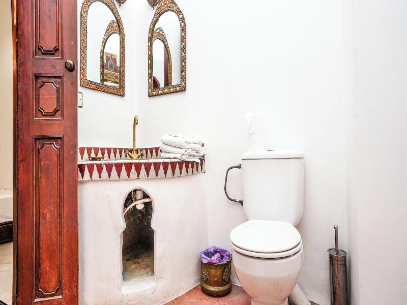 Riad Le Dromadaire Bleu By Weekome image