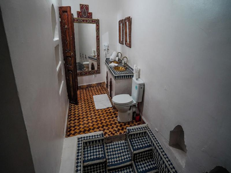 Riad Le Dromadaire Bleu By Weekome image