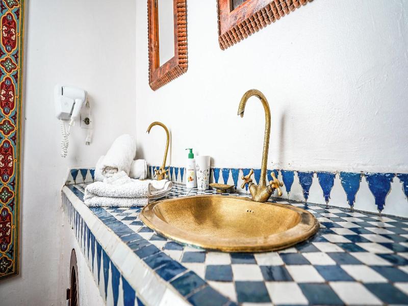 Riad Le Dromadaire Bleu By Weekome image