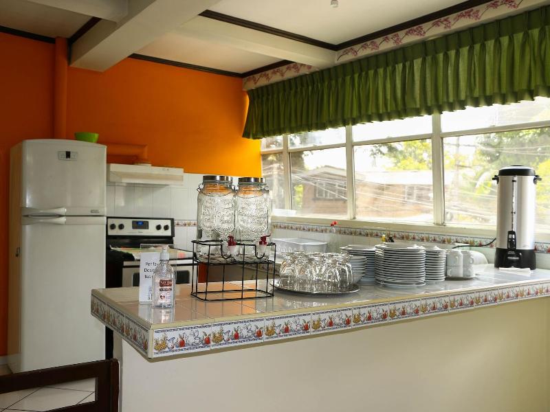 Hotel Villa Serena San Benito image