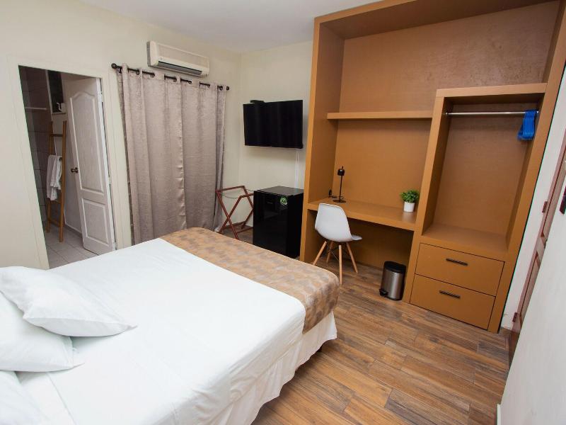 Hotel Villa Serena San Benito image