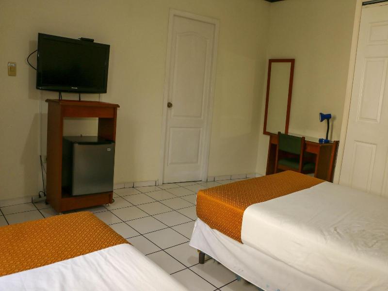 Hotel Villa Serena San Benito image