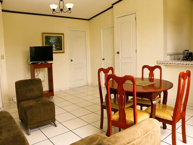 Hotel Villa Serena San Benito image