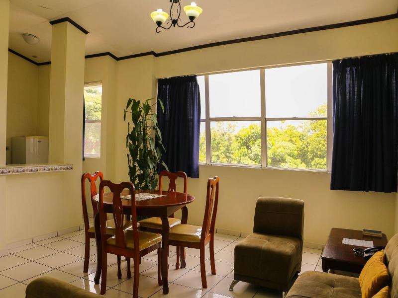 Hotel Villa Serena San Benito image