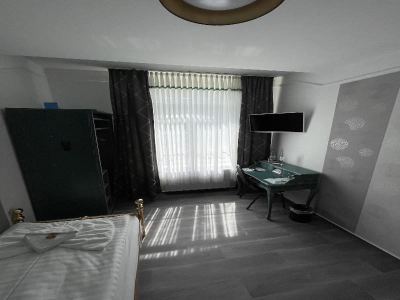Hotel Garni Hennesburg image