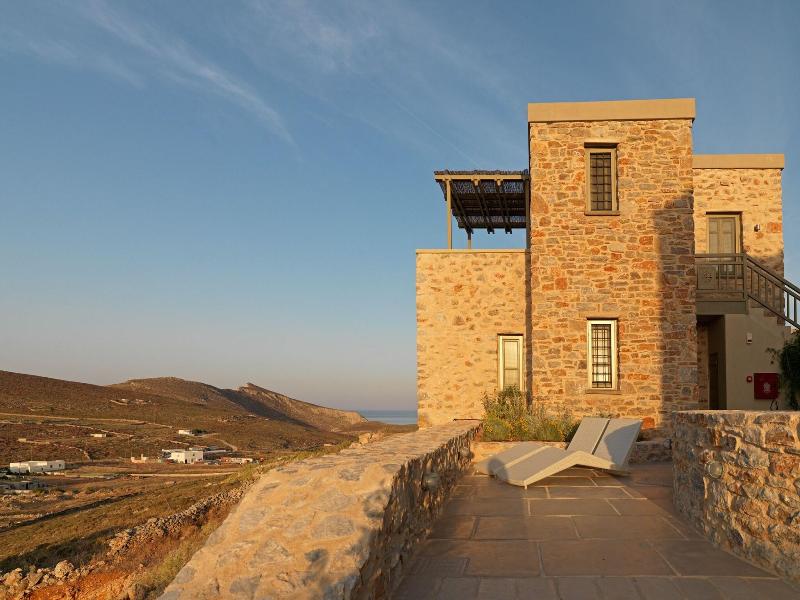 Themonies Luxury Suites image